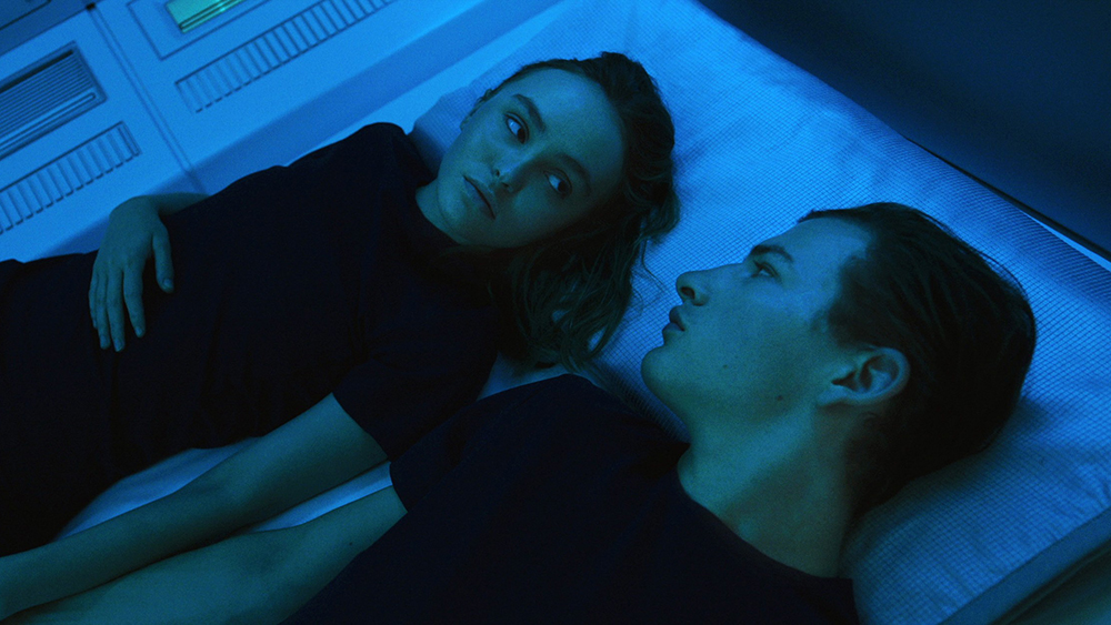 THEATRICAL REVIEW: Voyagers is Lord Of The Flies in space, but can’t capture full reverence of&nbsp;inspiration